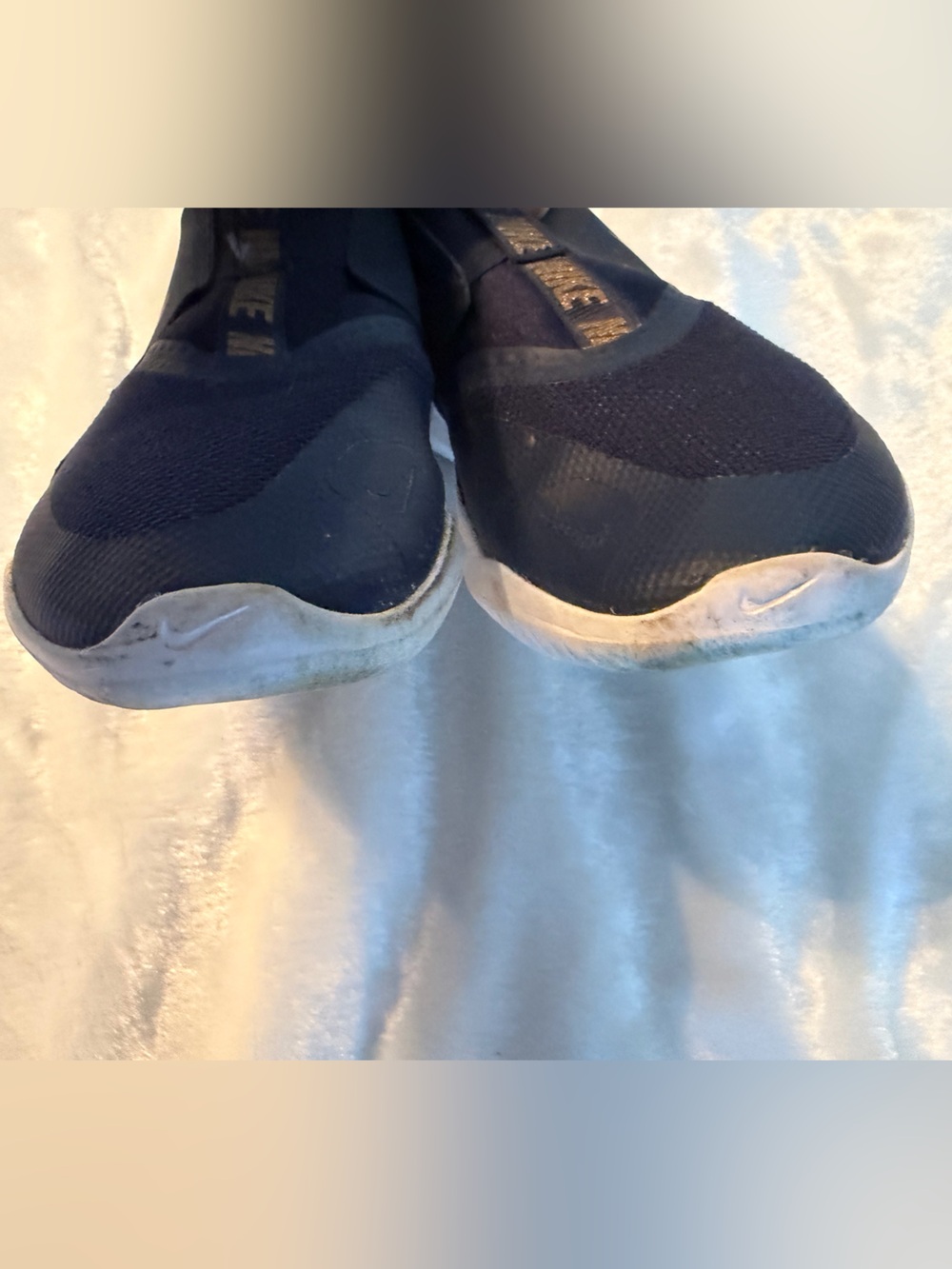 Nike Slip-On Sneakers in Navy with Rose Gold Swoosh - Picture 9 of 11